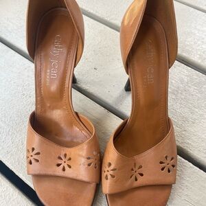 Cathy Jean Brazil Women's Brown/Tan Leather Heels sz8